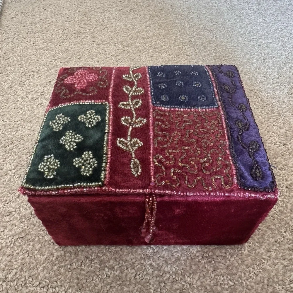 Vintage Seed Glass Beaded Velvet Trinket Box Hinged Lid Boho Gypsy Beautiful
